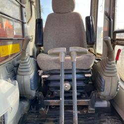 HITACHI EX135