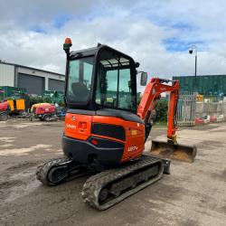 KUBOTA U27-4