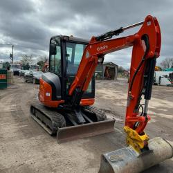 KUBOTA U27-4