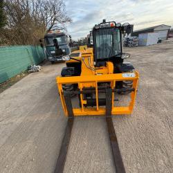 JCB 525-60