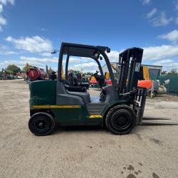 MITSUBISHI FG45 NT