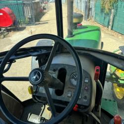 John Deere 2850