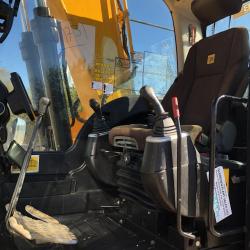 JCB JS130LC