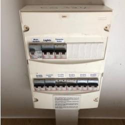 OFFICE UNIT 32 X 8