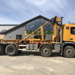 VOLVO FM-400 8x4 HOOKLOADER