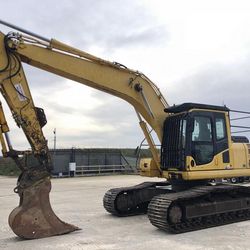 KOMATSU PC210LC-8