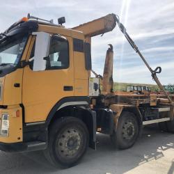 VOLVO FM-400 8x4 HOOKLOADER