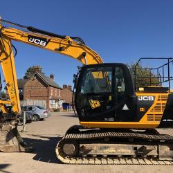 JCB JS130LC