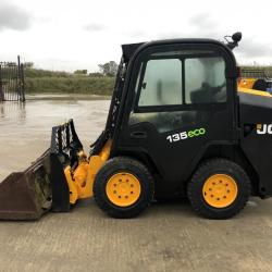 JCB 135 T4